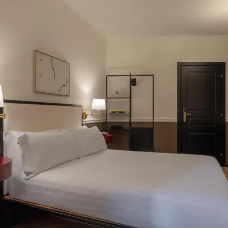 Piazza Di Spagna Prestige בית הארחה